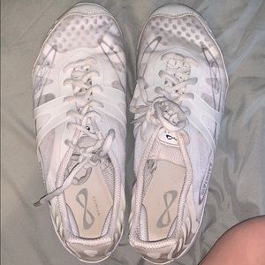 Infinity Vengeance cheerleading shoes